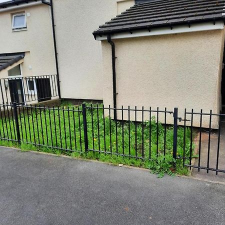 Lovely 2-Bed House In The Heart Of Woodhouse Leeds Лидс Экстерьер фото